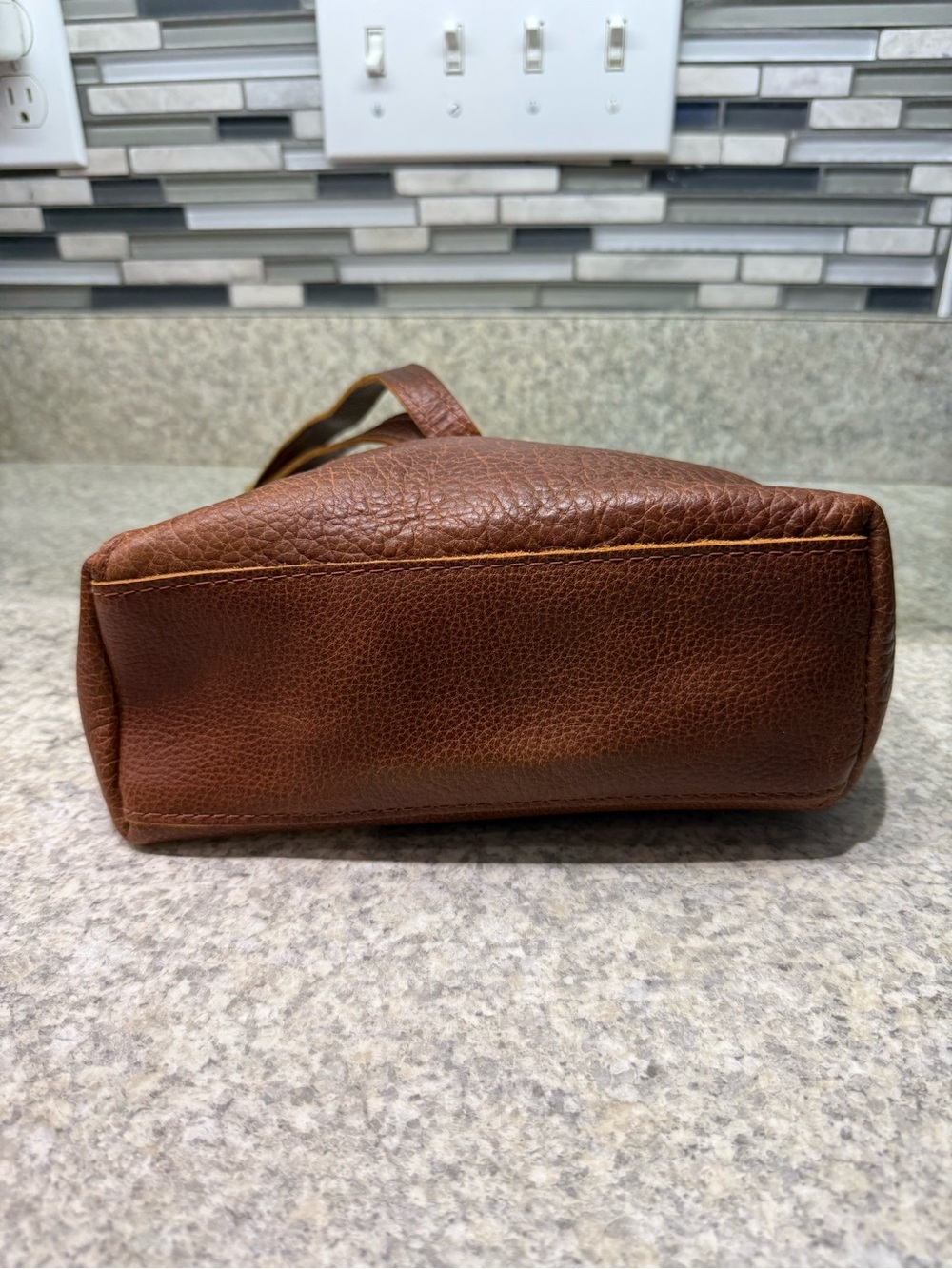 Portland Leather Ashville small Naomi Bag - Picture 5 of 5